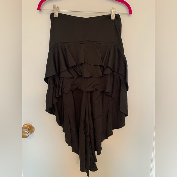 NWT Zara Black High Low Ruffle Detail Skirt, US XS - Picture 2 of 6